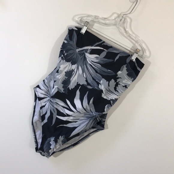 Anne Klein Other - Anne Klein print strapless one piece Anne Klein Other - Anne Klein print strapless one piece